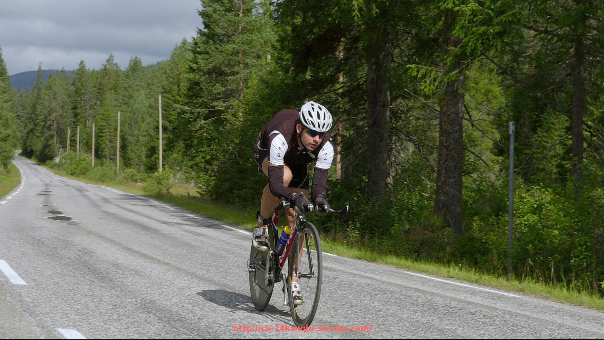 24看球直播网-合作背后的双赢逻辑:世俱杯球衣品牌合作案例研究